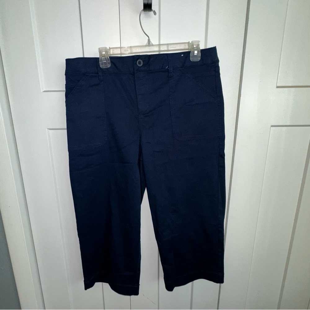 Women's Khakis & Company Navy Stretch Capri Pants - Size 12 - nwot
